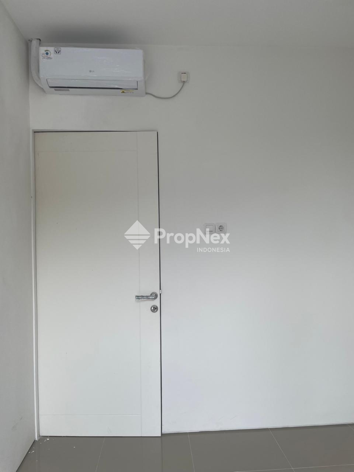Murah Royal Residence Oakwood segera laku 5x12 siap huni — foto 3